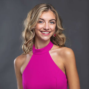 Meet your Posher, Brenna